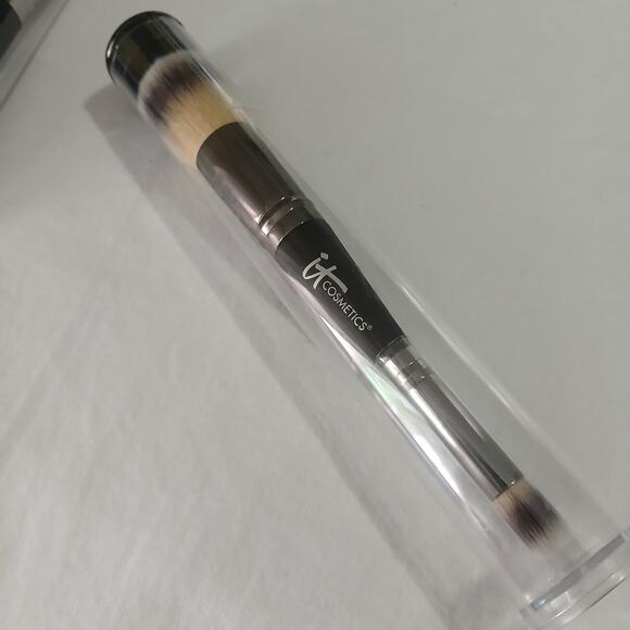 IT COSMETIC BRUSH BUNDLE NO 4-6-7-8 ALL NEW - Picture 5 of 11